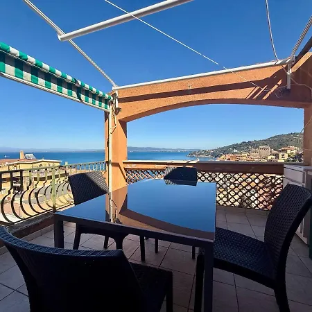 Διαμέρισμα Panoramic House *
